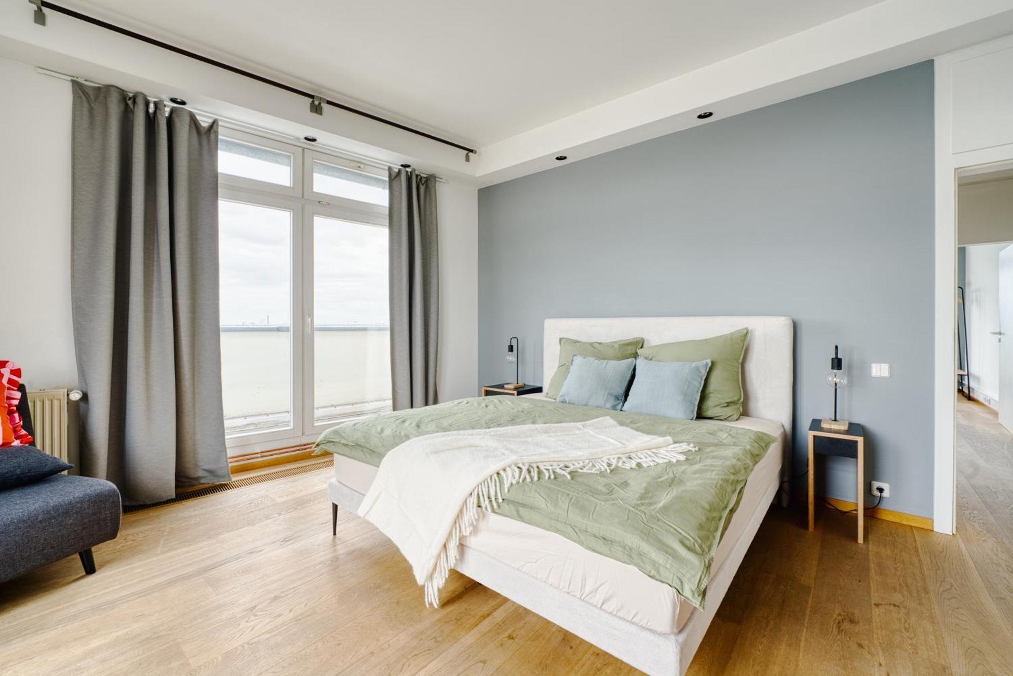 Big Urban Loft - Bis Zu 20 Personen - 180qm - 180 Grad Skyline Balkon Berlijn